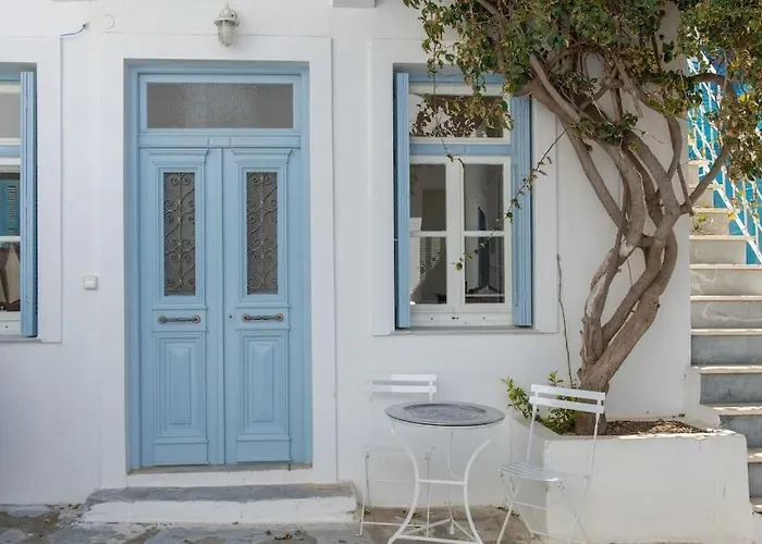 Cycladic House In The Heart Of Tinos City