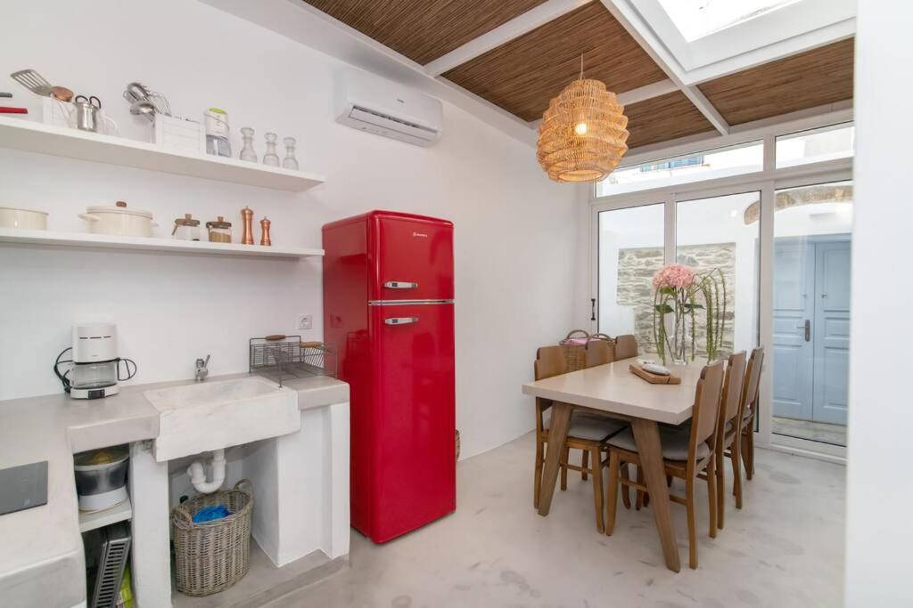 Cycladic House In The Heart Of Tinos