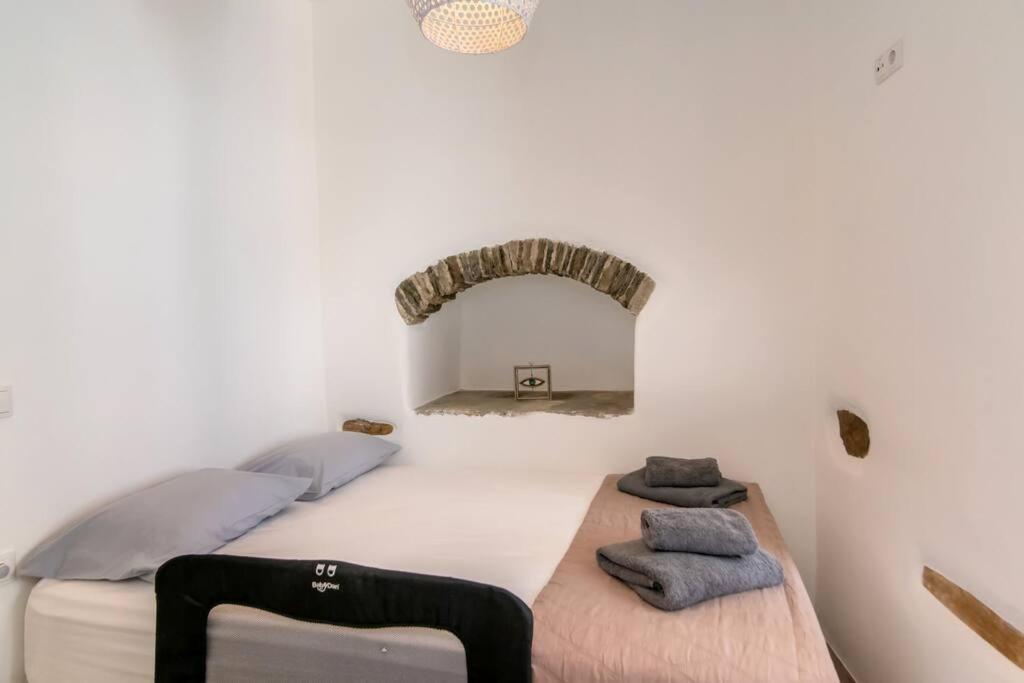 Cycladic House In The Heart Of Apartment Tinos